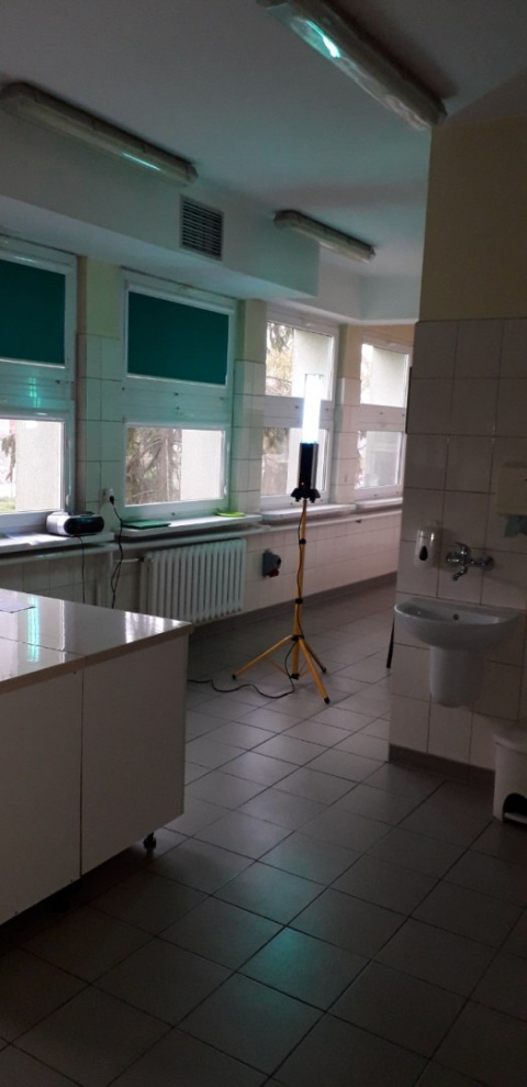 Lampa UV-C SALUS - statyw 110 do 50 m2 Lampa UV-C SALUS - statyw 110 do 50 m2